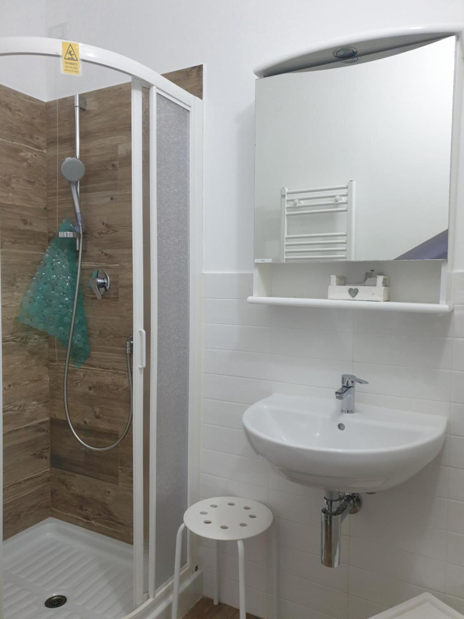 Hotel Ca Thomas Castelnuovo Magra Habitación foto