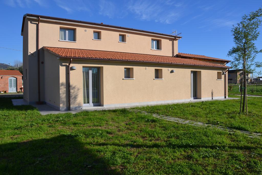 Hotel Ca Thomas Castelnuovo Magra Exterior foto